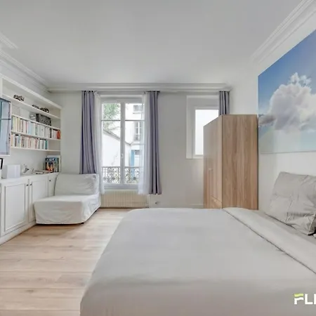 2 Bedrooms Experience In Charm & Elegance * Paris