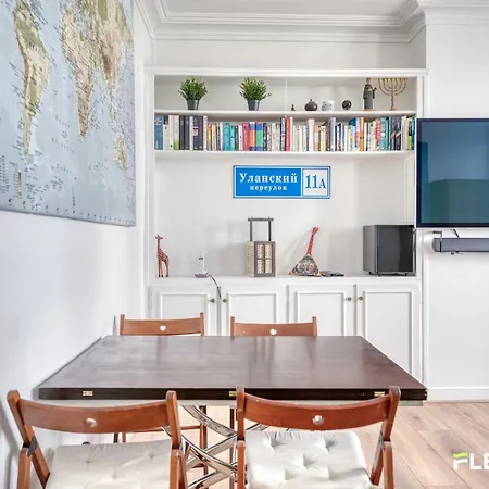 Apartment 2 Bedrooms Experience In Charm & Elegance *